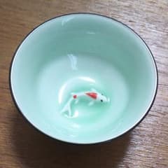 お猪口  青磁器  鯉  紅葉のサムネイル