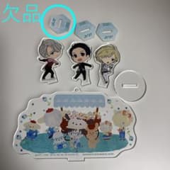 ユーリ!!! on ICE サンリオ アクリルスタンド 集合のサムネイル