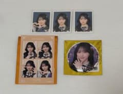 イコラブ =LOVE 野口衣織 8周年 4カット IDステッカー 缶バッジのサムネイル