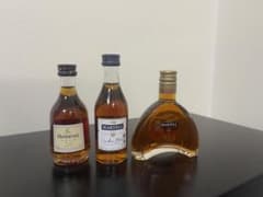 MARTELL、Hennessyコニャックミニチュアボトル3本セット - メルカリ