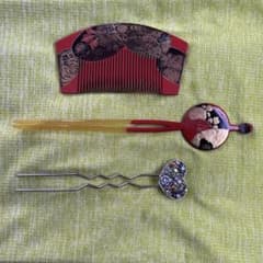 櫛とかんざしのサムネイル