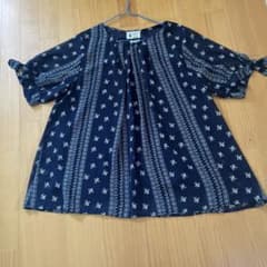 CAFII 半袖ブラウス ネイビー 花柄のサムネイル