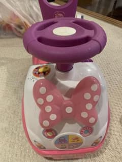 ミニーちゃん　ライドオン　子供用車のサムネイル