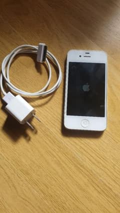 iPhone 4s White 16 GB SIMフリーのサムネイル
