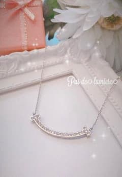 ハンドメイド♡正規スワロフスキーのTスマイルネックレスのサムネイル