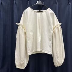 WEGO dukkah ボリューム袖 フリルブラウス ホワイトのサムネイル