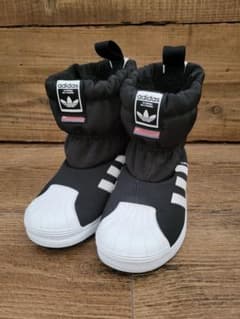 新品】adidas アディダス キッズ スーパースタースノーボアブーツ18cm