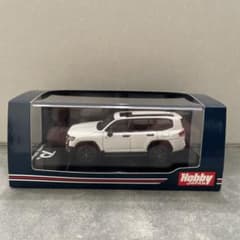 1/64 ホビージャパン　ランクルGRスポーツ　白のサムネイル
