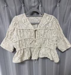 コットンレースパフショルダーブラウスのサムネイル