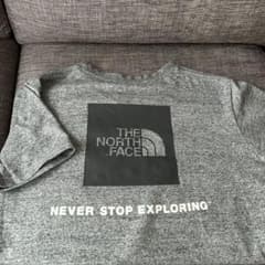 THE NORTH FACE 半袖Tシャツ グレーのサムネイル