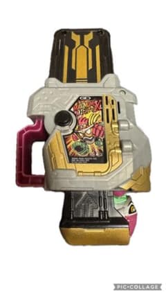 DXマキシマムマイティXガシャット 仮面ライダーエグゼイド （電池付き）のサムネイル