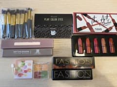 ♡新品 アイシャドウパレット リップ セット♡のサムネイル