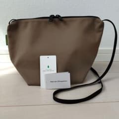 新品 エルベシャプリエ グリーンレーベル 別注 ベージュ バナナポシェット m44778189913_1.jpg?1742784615