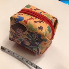 新品★キーチェーン付きトイストーリー小物入れのサムネイル