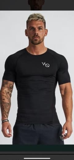 VANQUISH トレーニングTシャツ ブラックのサムネイル