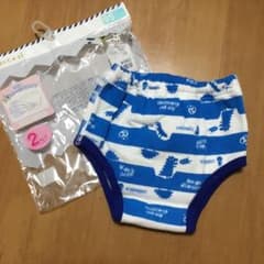 新品 トレーニングパンツ 男の子のサムネイル