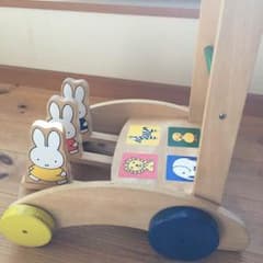 ミッフィー 手押し車 カタカタのサムネイル