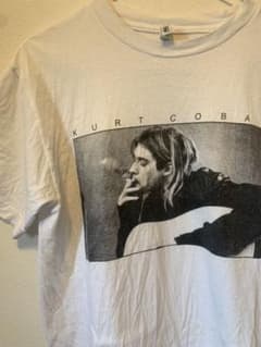 カートコバーン　tシャツのサムネイル