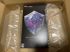 New 2DS LL ハイリアンシールド ゼルダの伝説 新品未開封のサムネイル