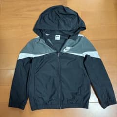 NIKE キッズ ウィンドブレーカー ブラック グレーのサムネイル