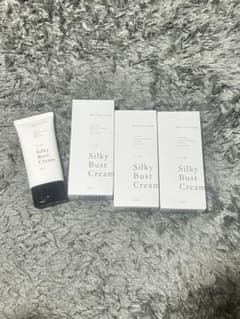 【新品未使用品】SupLif Silky Bust Cream 50g ×4のサムネイル