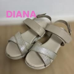 DIANA WELL FITサンダル ベージュ ラメ　ダイアナのサムネイル
