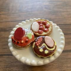 フェーブ　丸いケーキのサムネイル