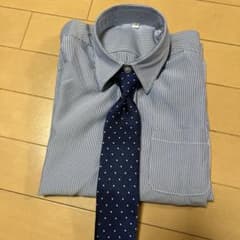 ワイシャツ　ネクタイ付きのサムネイル