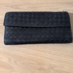 （訳ありです）BOTTEGA VENETA イントレチャート 長財布 ブラックのサムネイル