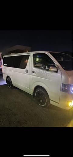 トーヨータイヤ ハイエース タイヤセットのサムネイル