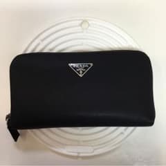 Yanmi 様御専用です．PRADA プラダ 長財布のサムネイル