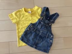 babyGap デニムジャンパースカート & Tシャツセット　ミニオンコーデのサムネイル