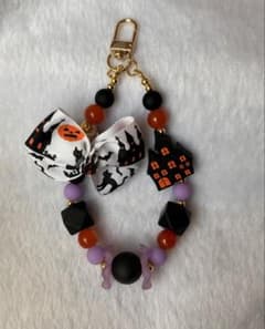 ハンドメイド ハロウィンモチーフ ビーズキーホルダーのサムネイル