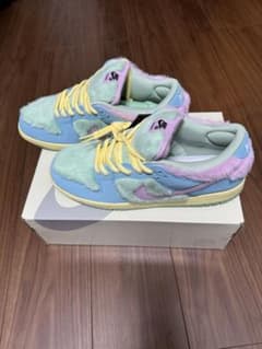 VERDY × Nike SB Dunk Low Proのサムネイル