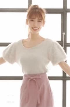 新品タグ付き！MIIA フェザーヤーンスリーブニットのサムネイル