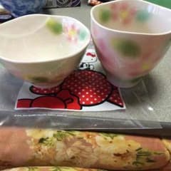 お茶碗と湯のみセットのサムネイル