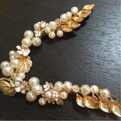 結婚式 ♡✧˖°ヘッドアクセサリー ゴールドリーフ パール˚✧˖°カチュームのサムネイル