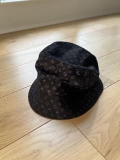ルイ・ヴィトン バケットハット ブラック　モノグラムのサムネイル