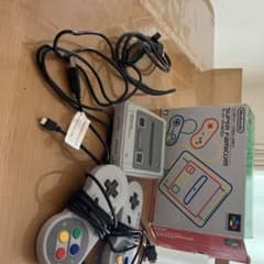 Nintendo ニンテンドークラシックミニ スーパーファミコン 本体のサムネイル