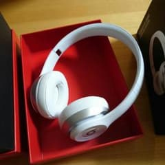 Abc様専用★9月10日まで★Beats solo2★ ホワイトのサムネイル