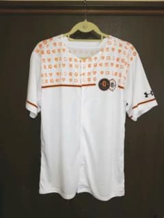 ジャイアンツ85周年記念ユニフォームTシャツ(歴代ロゴ・モノグラム調)サイズLGのサムネイル
