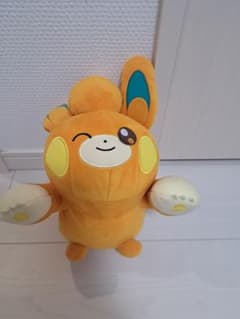 ポケモン　オレンジ色の笑顔のキャラクターぬいぐるみのサムネイル