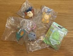 ガチャガチャ　まとめ売り　あわわちゃん　たまごっち　クレヨンしんちゃん　カービィのサムネイル