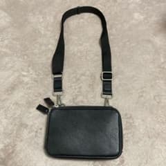【売切り！】ZARA フェイクレザー　ショルダーバッグのサムネイル