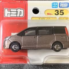 トミカ No.35 トヨタ ノアのサムネイル