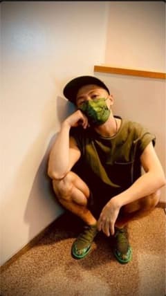 堂本剛着 私物スニーカーのサムネイル