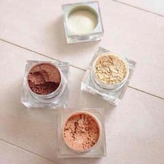 CO&LU アイシャドウ♡高発色☆非売品のサムネイル