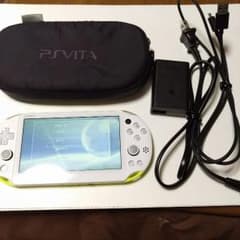 マメしば様専用 美品 PSVITA 2000 本体のサムネイル