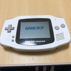 ゲームボーイアドバンス 本体のサムネイル