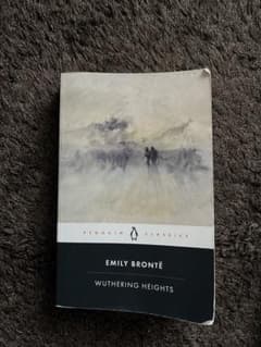 Wuthering Heights - Emily Brontëのサムネイル